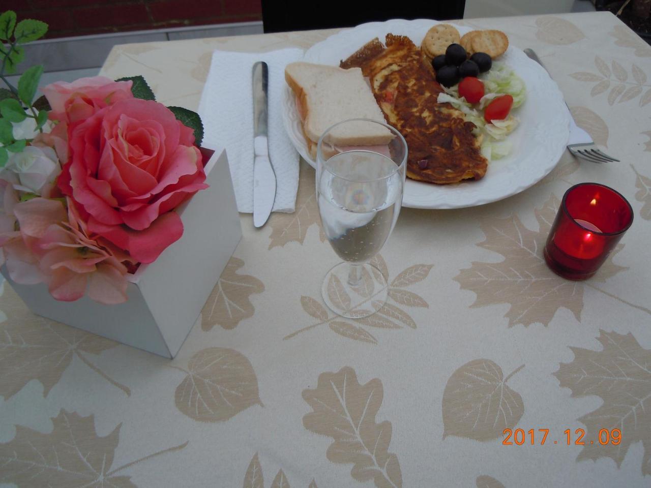 Jmf Hotel Негомбо Экстерьер фото