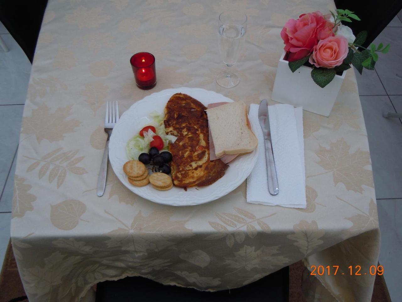 Jmf Hotel Негомбо Экстерьер фото